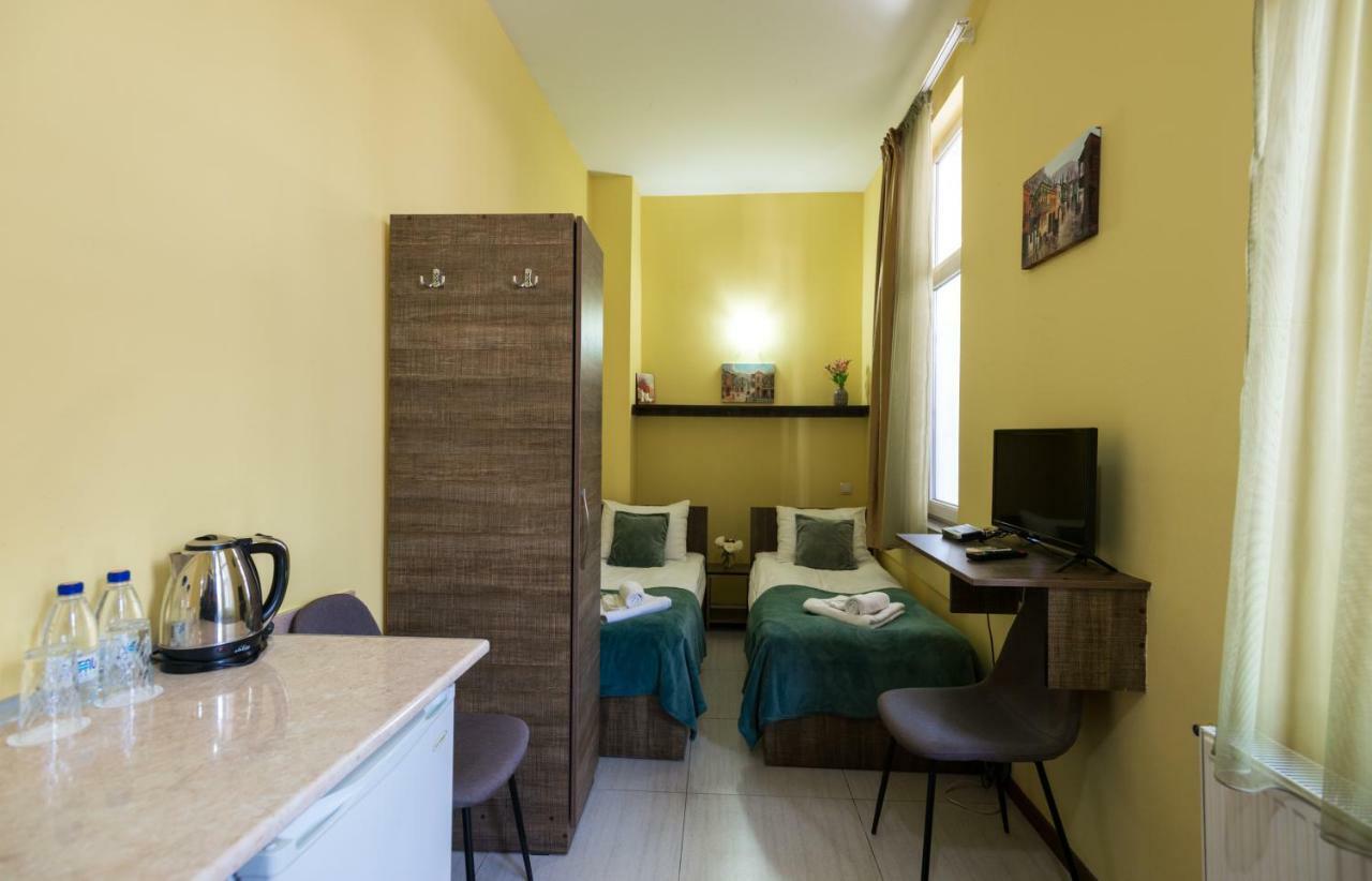 Accent Hotel Τυφλίδα Εξωτερικό φωτογραφία