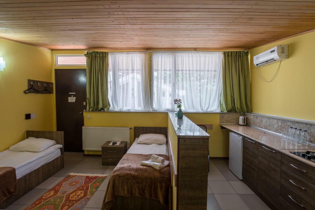 Accent Hotel Τυφλίδα Εξωτερικό φωτογραφία