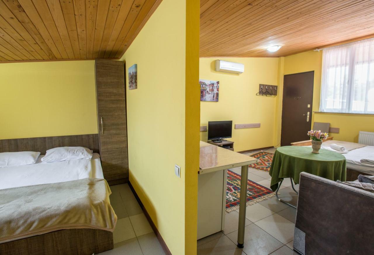 Accent Hotel Τυφλίδα Εξωτερικό φωτογραφία